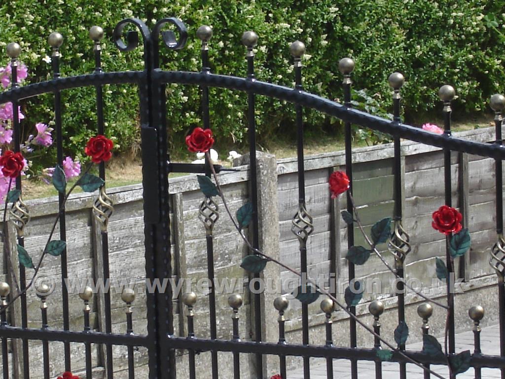 Photo - Detail of gates in Fleetwood with hand finished roses, vines and leaf detail