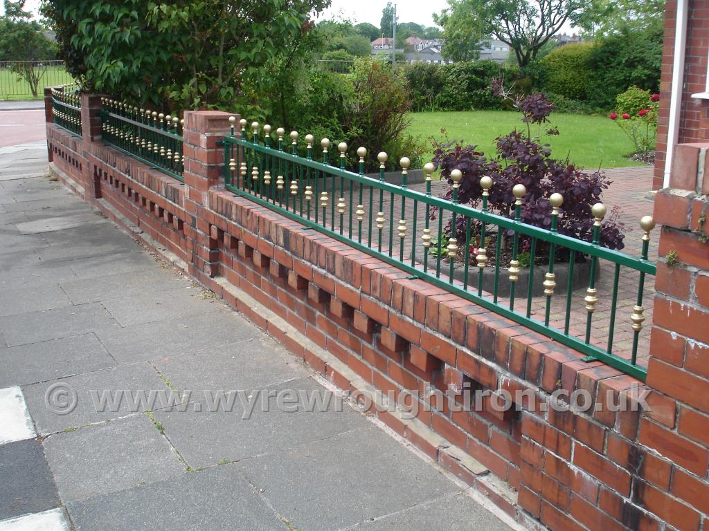 Iron Topped Wall Concrete Fence Wall Concrete Fence Brick Fence